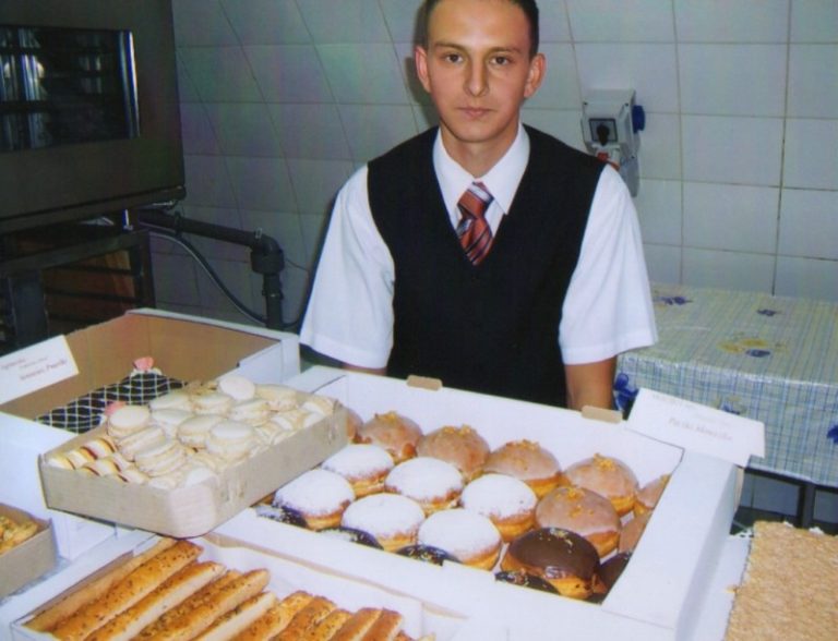 Egzamin czeladniczy, zawód cukiernik – 2007 – zdjęcie 4