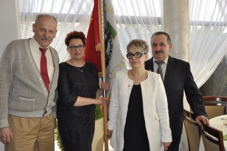 Uroczystość poświęcenia nowego sztandaru – zdjęcie 27