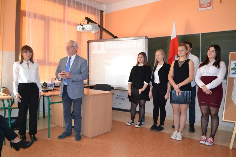 Lekcja historii z okazji Dnia Niepodległości w Branżowej Szkole I Stopnia CRiP w Gorlicach – zdjęcie 5